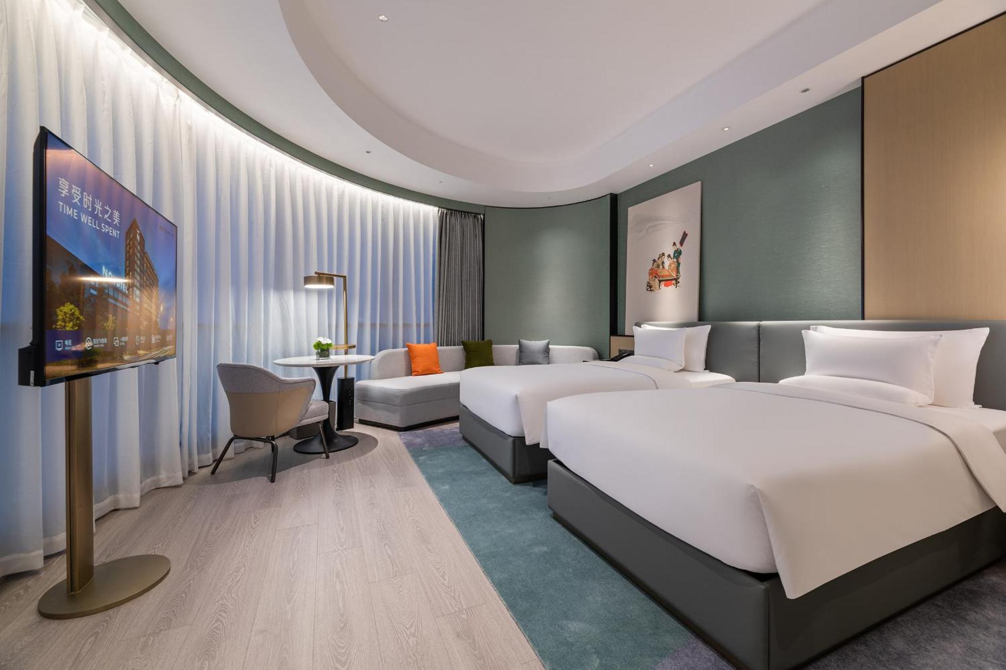 Novotel Shanghai Caohejing 외부 사진